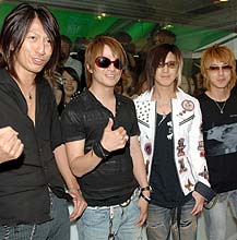 ＴＯＫＹＯ　ＦＭに生出演したＧＬＡＹ（撮影・橘信男）